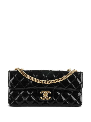 Chanel Pre Owned 2005 Diamond Quilted Shoulder Bag