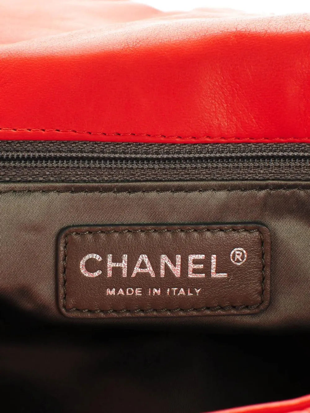 Chanel Pre Owned 2006 Medium Walk Of Fame Classic Flap Shoulder Bag