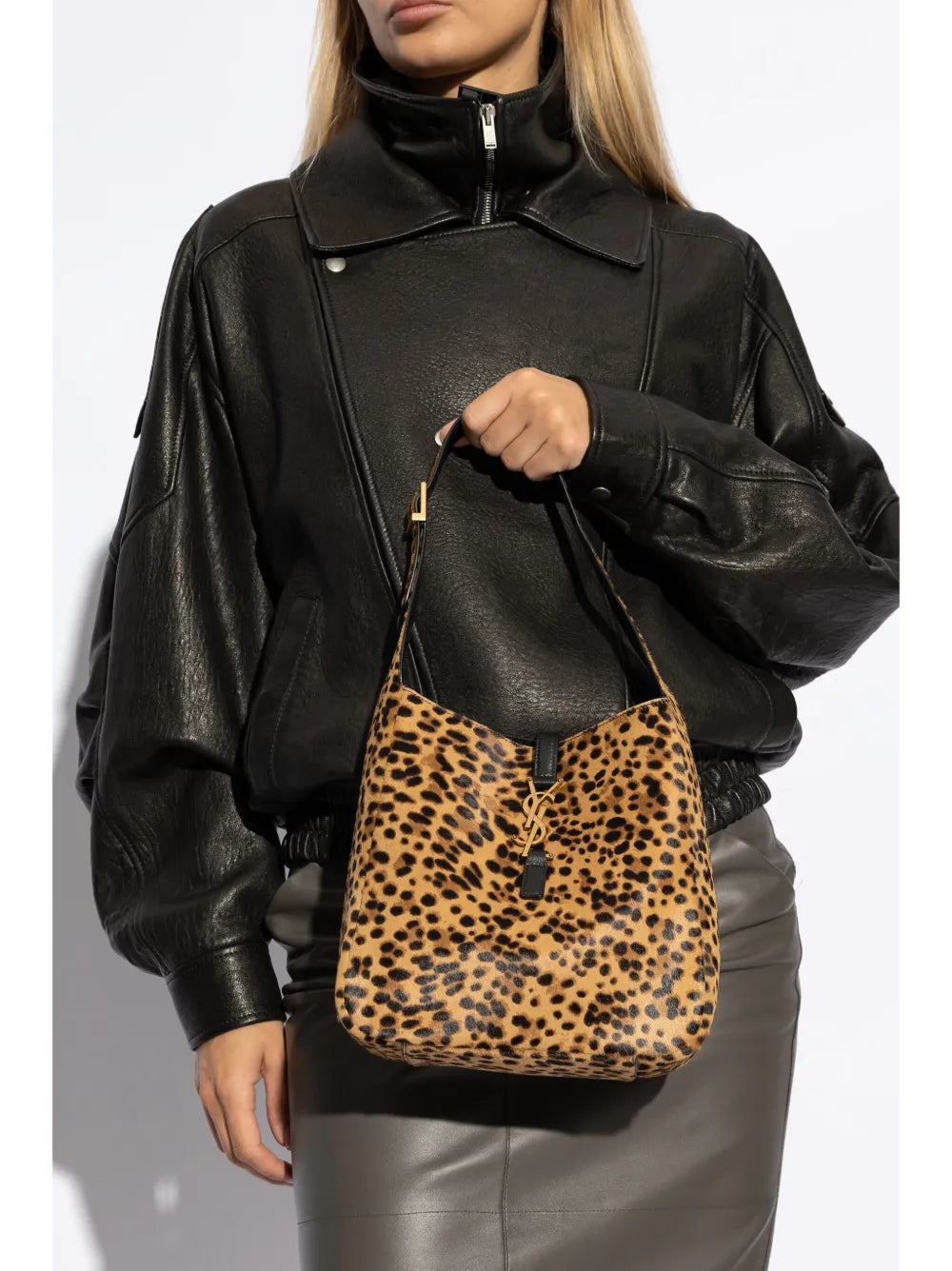 Saint Laurent Le 5 A 7 Shoulder Bag
