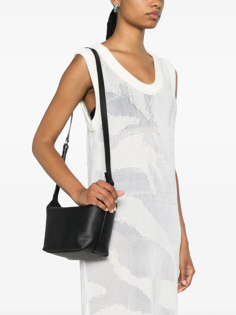 Valextra Zipped Adjustable Shoulder Bag