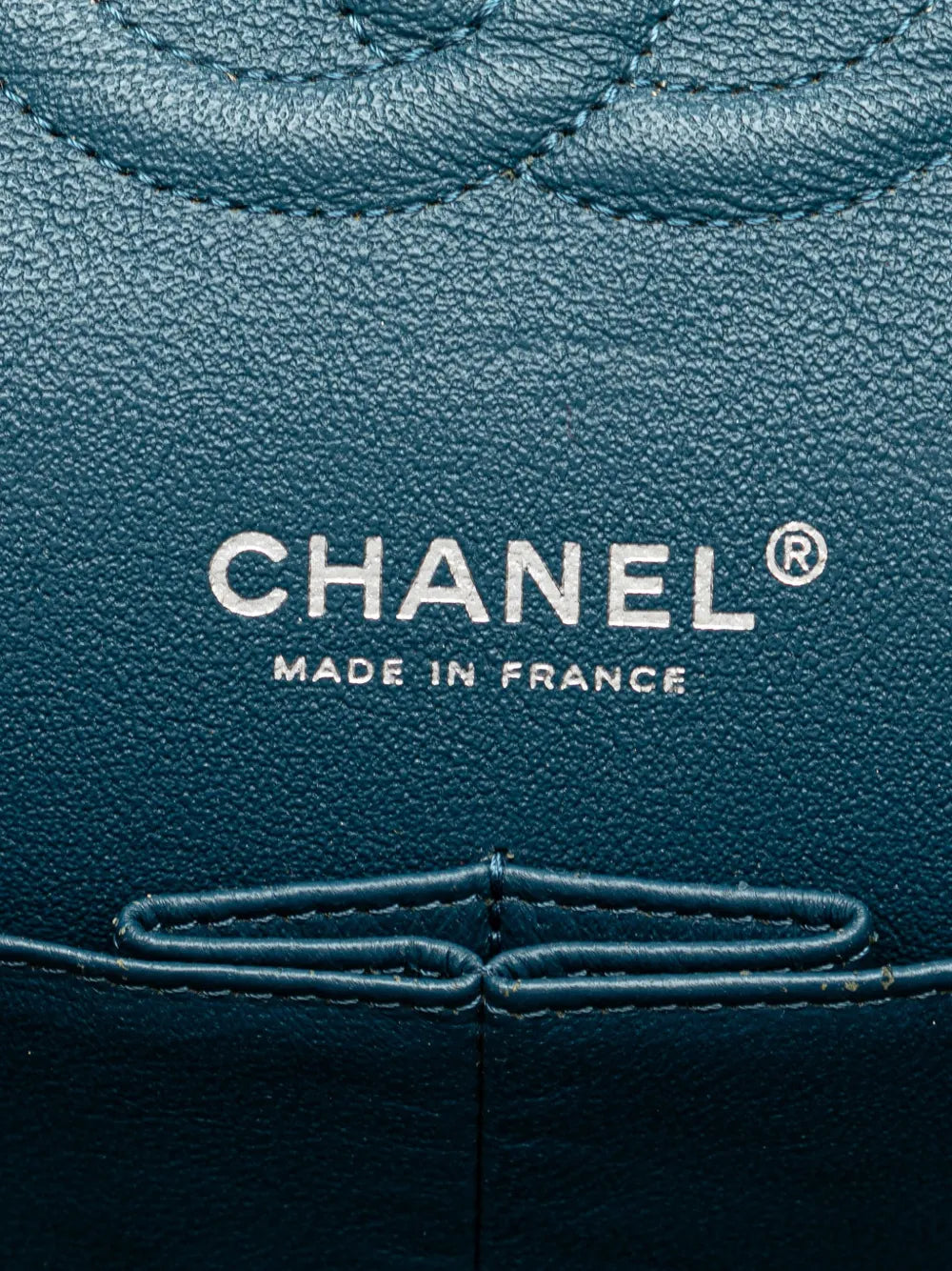 Chanel Pre Owned 2014 2015 Medium Classic Caviar Double Flap Shoulder Bag