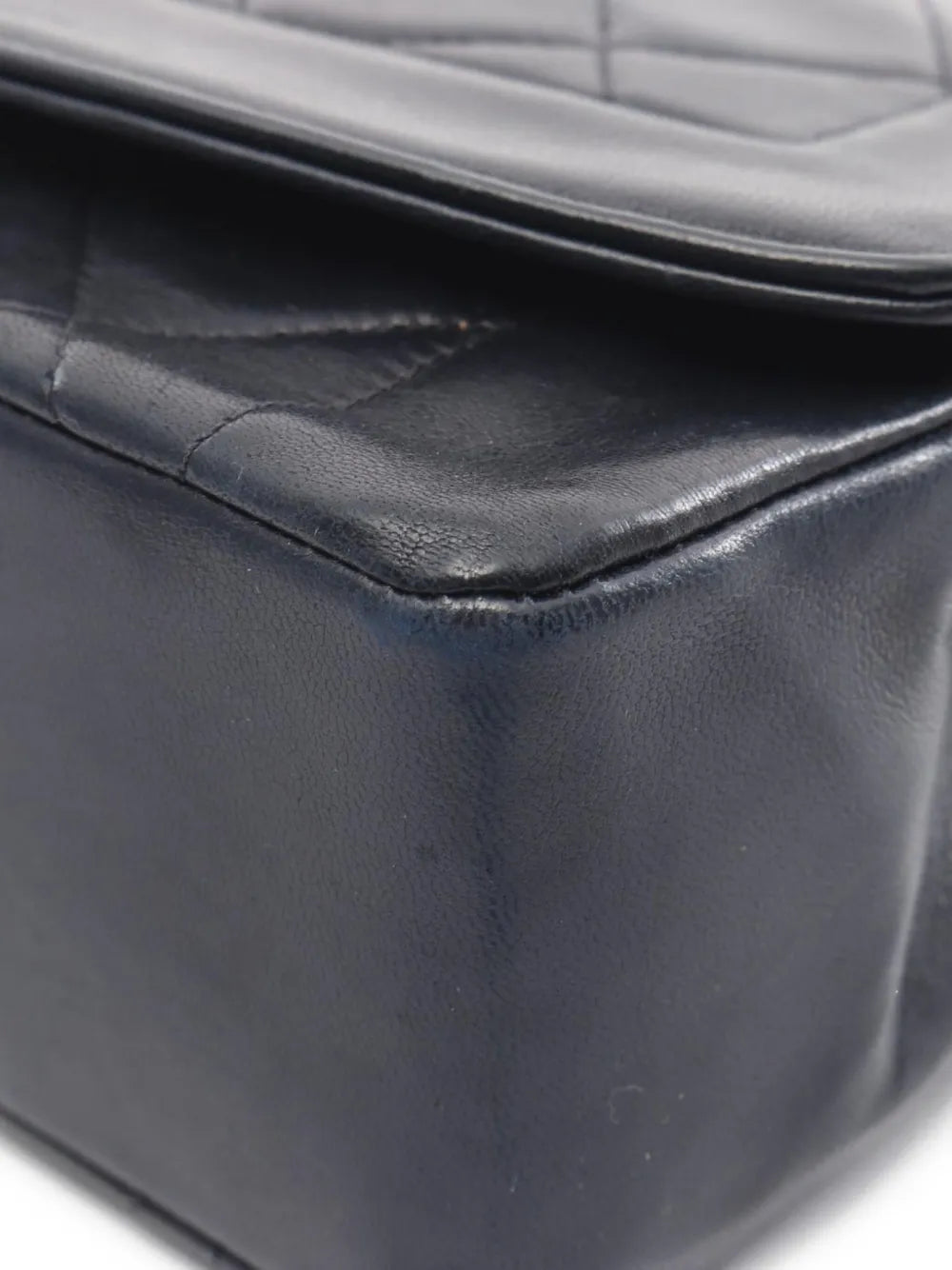 Chanel Pre Owned 1991 1994 Diana Flab Shoulder Bag