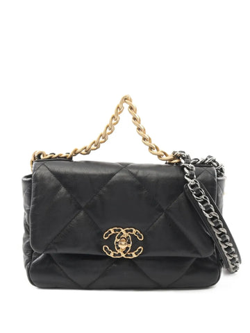 Chanel Pre Owned 2020 2021 Classic Flap 19 Shoulder Bag
