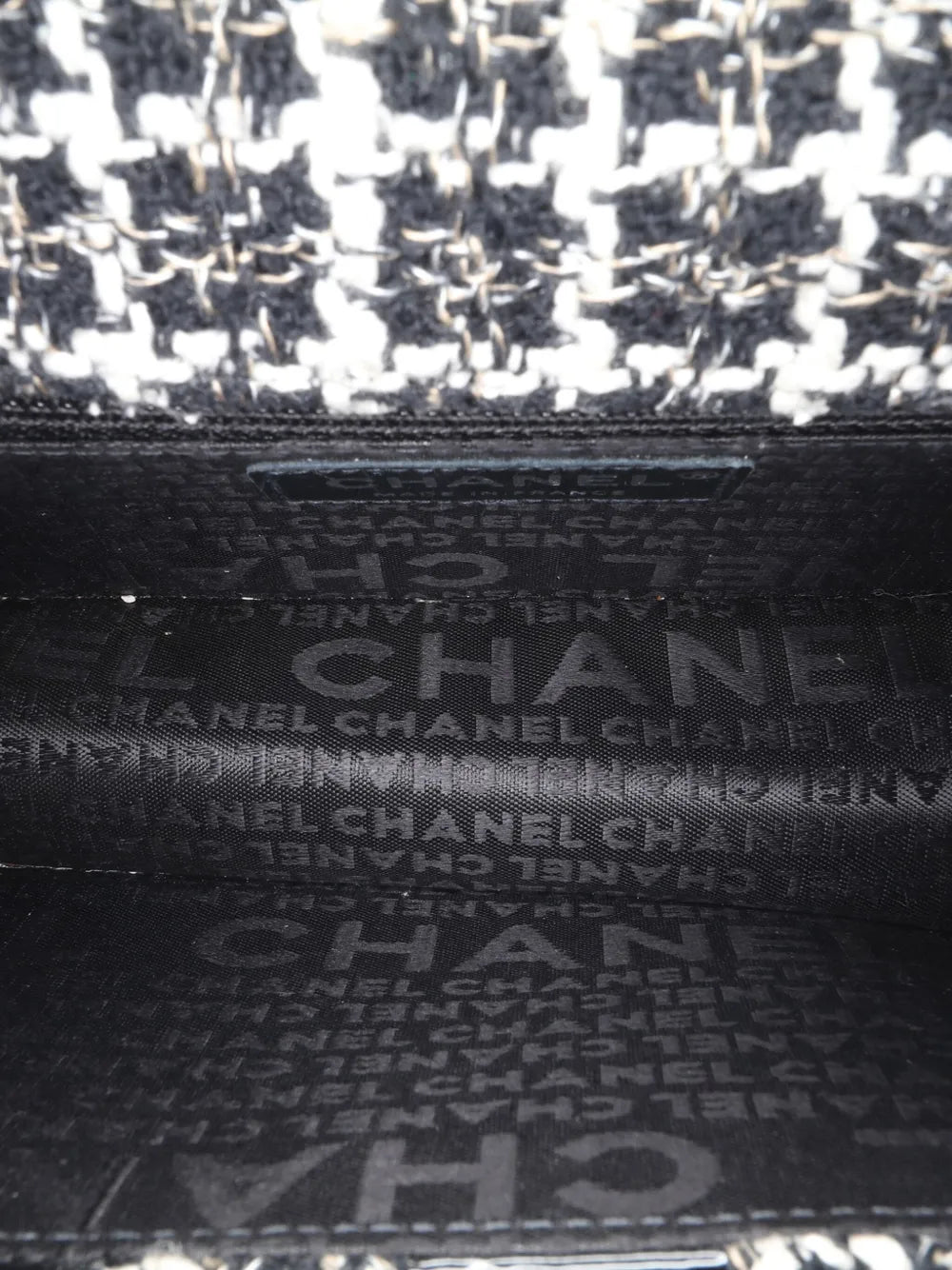Chanel Pre Owned 2004 2005 Mini Woven Patent And Tweed Chessboard Single Flap Shoulder Bag