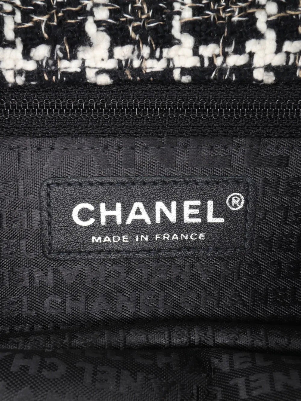 Chanel Pre Owned 2004 2005 Mini Woven Patent And Tweed Chessboard Single Flap Shoulder Bag