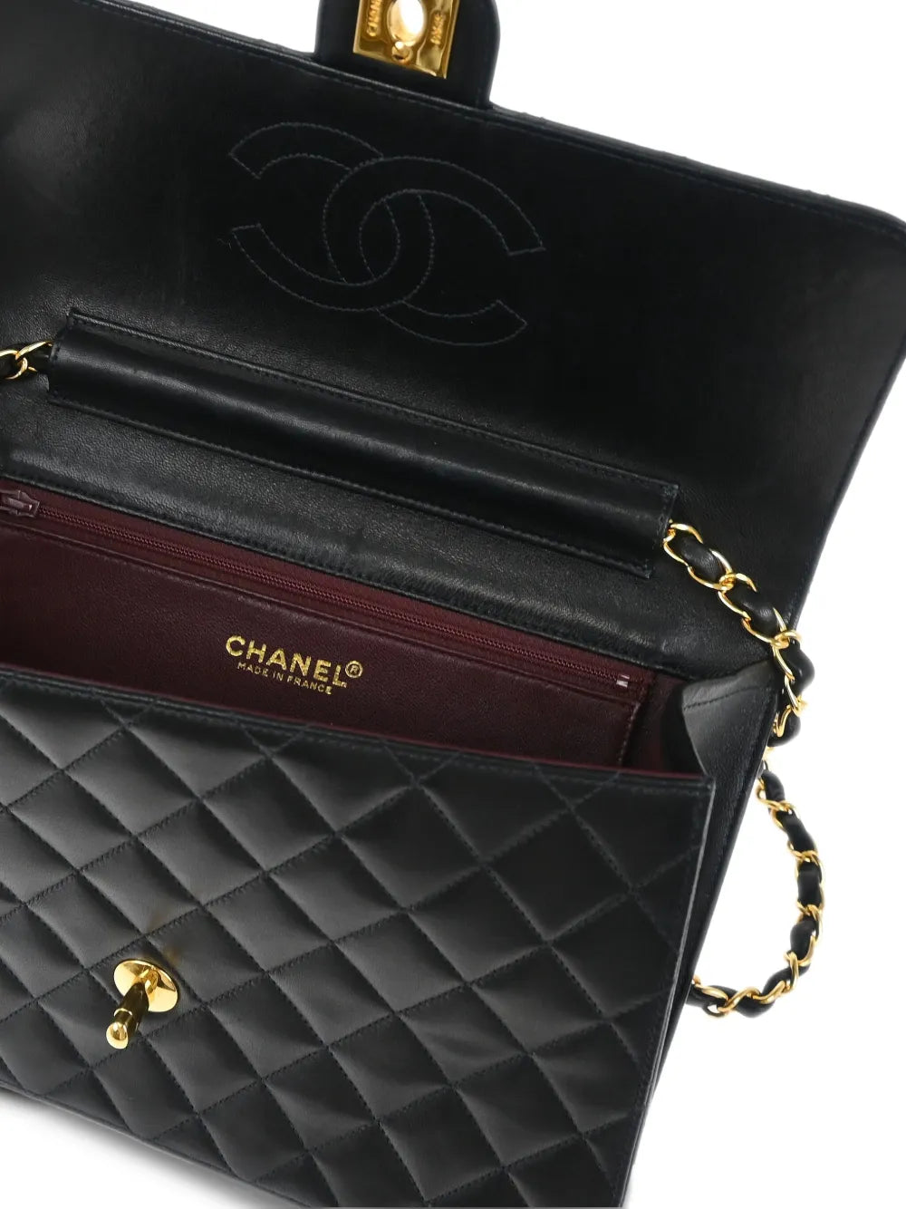 Chanel Pre Owned 2002 Classic Flap Shoulder Bag