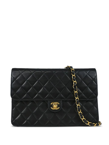 Chanel Pre Owned 2002 Classic Flap Shoulder Bag