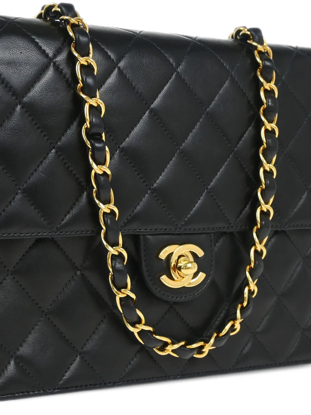Chanel Pre Owned 2002 Classic Flap Shoulder Bag