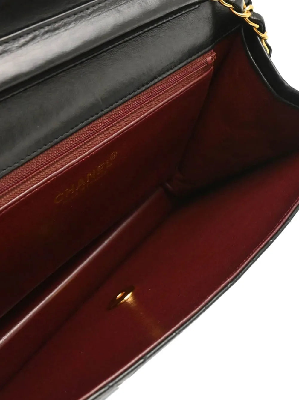 Chanel Pre Owned 2000 Medium Matelasse Shoulder Bag