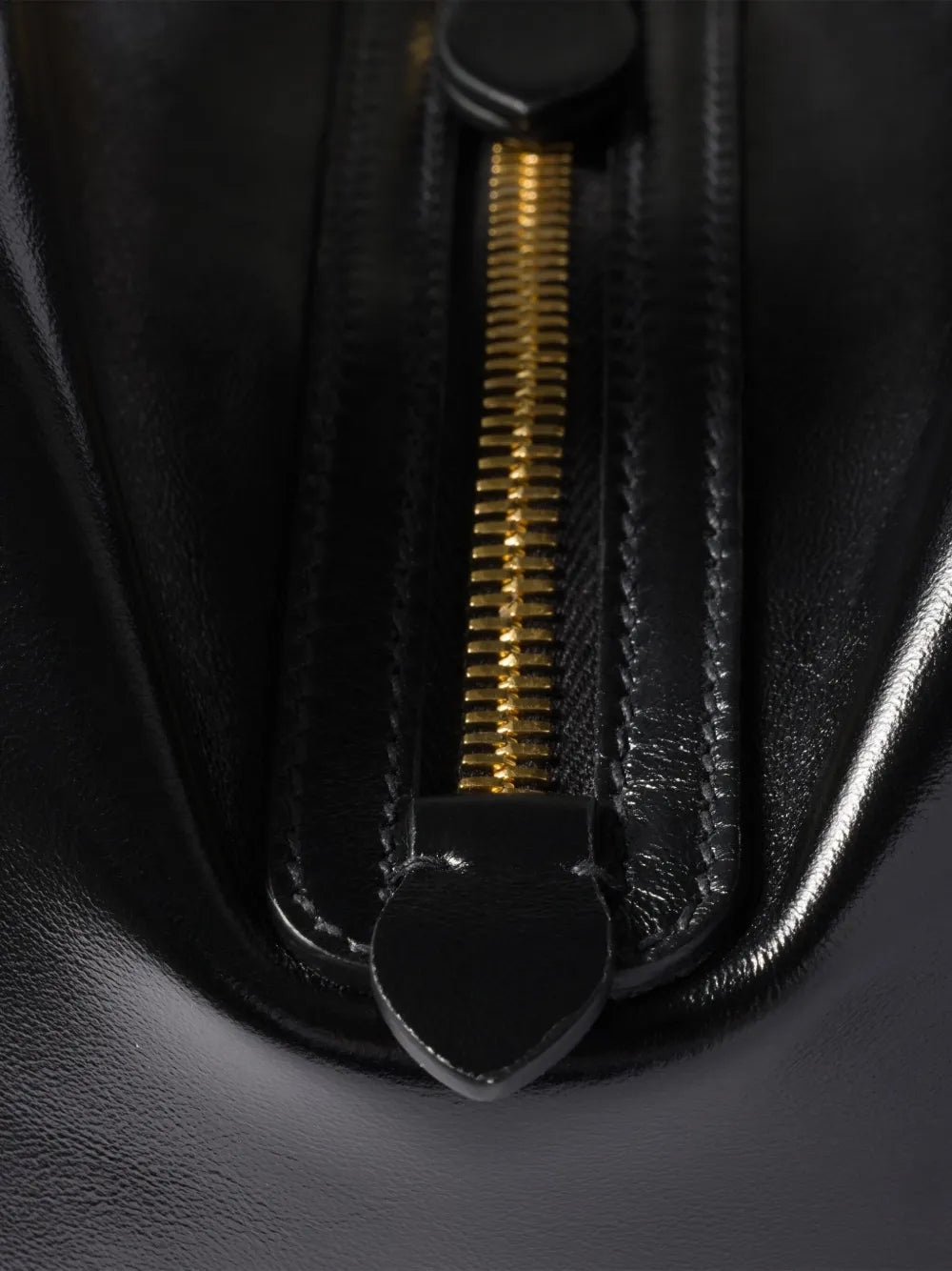 Miu Miu Leather Zipped Shoulder Bag