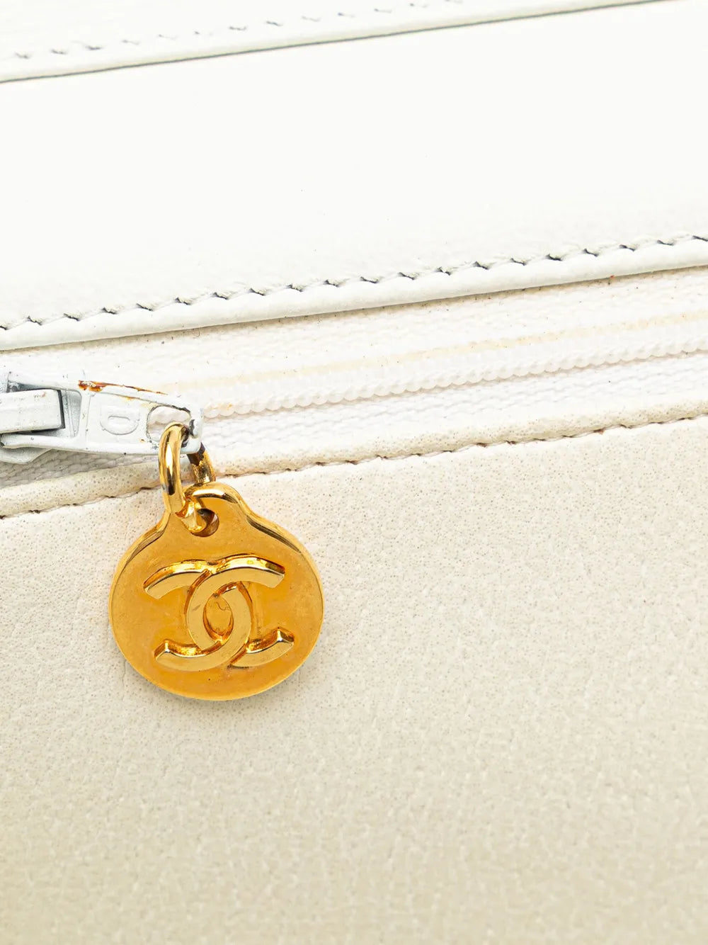 Chanel Pre Owned 1984 1986 Cc Quilted Lambskin Single Flap Shoulder Bag