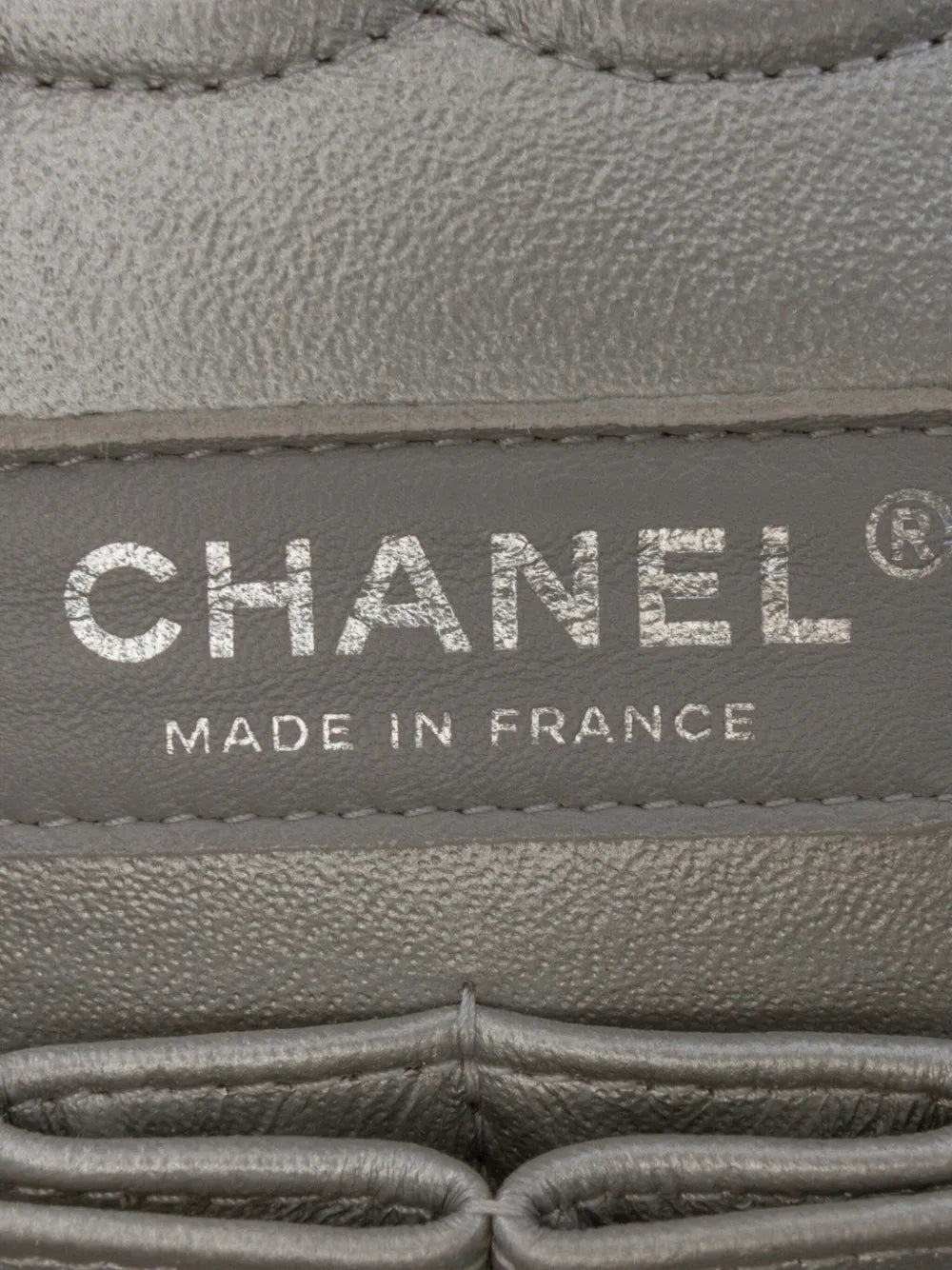 Chanel Pre Owned 2017 2018 Medium Classic Iridescent Caviar Double Flap Shoulder Bag