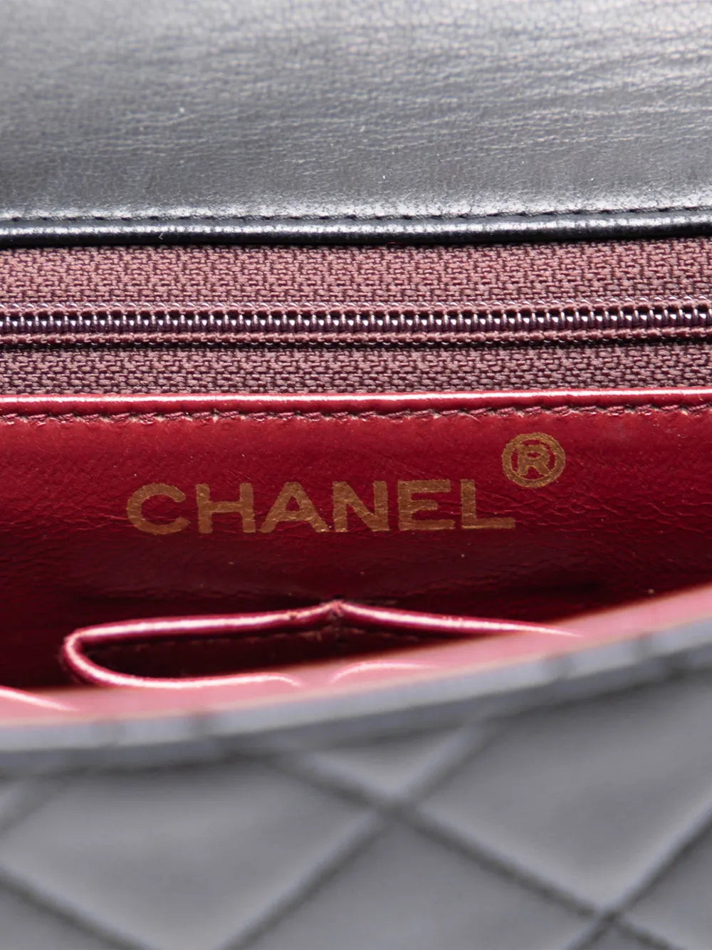 Chanel Pre Owned 1989 1991 Square Quilted Lambskin Single Flap Shoulder Bag