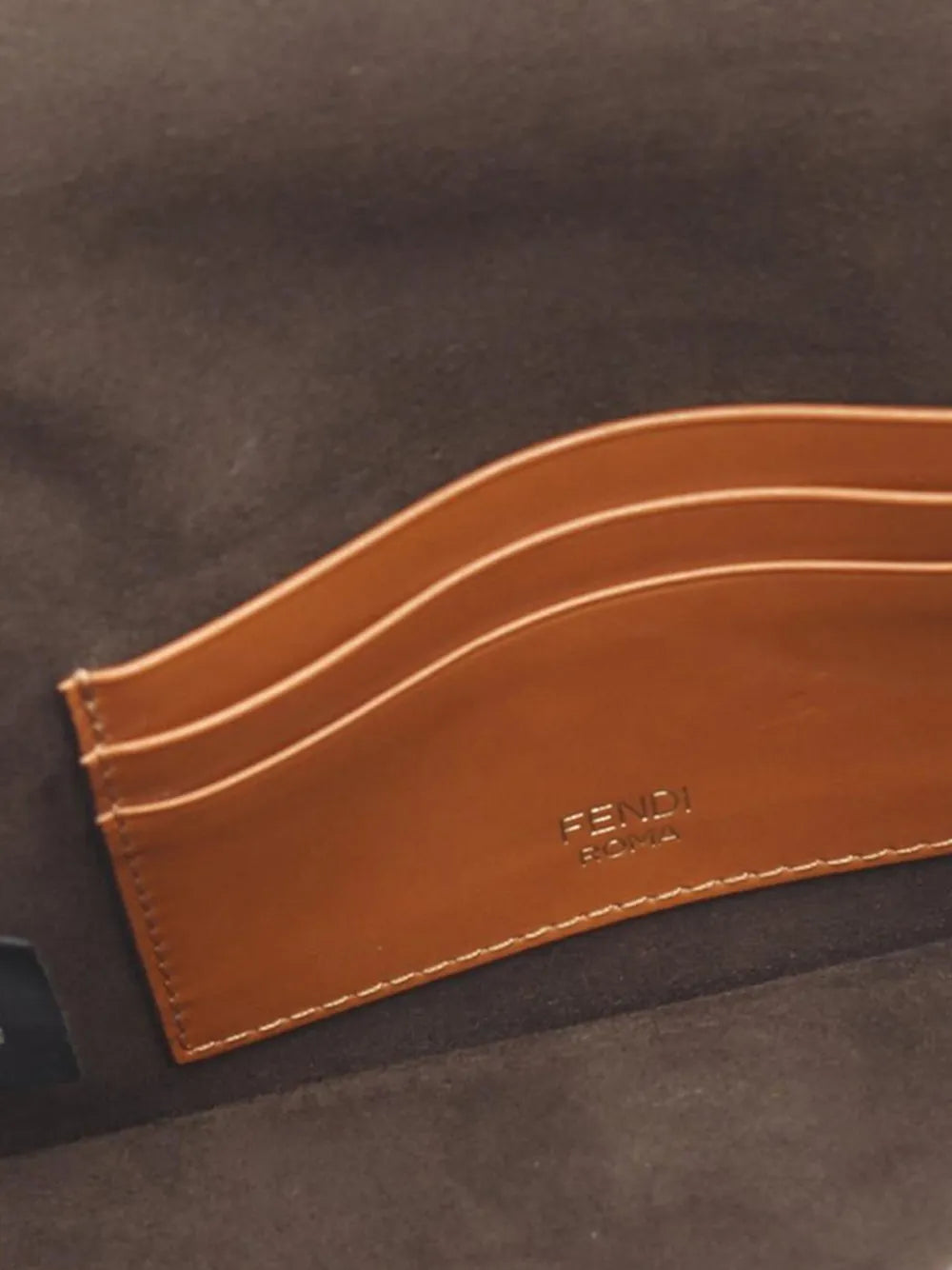 Fendi Pre Owned 2010 2025 Leather Flat Baguette Shoulder Bag