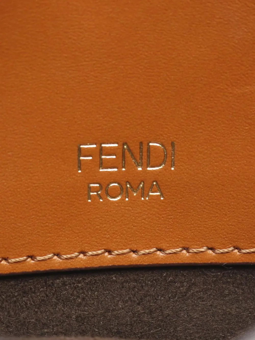 Fendi Pre Owned 2010 2025 Leather Flat Baguette Shoulder Bag