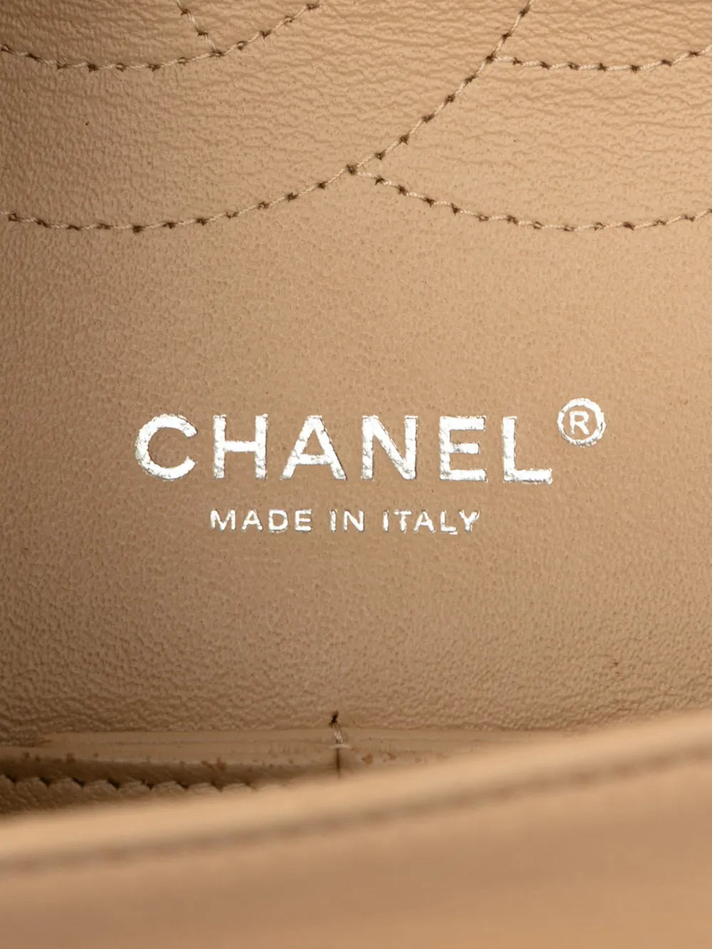 Chanel Pre Owned 2010 2011 Jumbo Classic Lambskin Double Flap Shoulder Bag