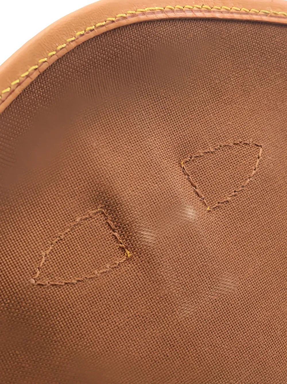 Louis Vuitton Pre Owned 2000 Saumur 30 Monogram Shoulder Bag