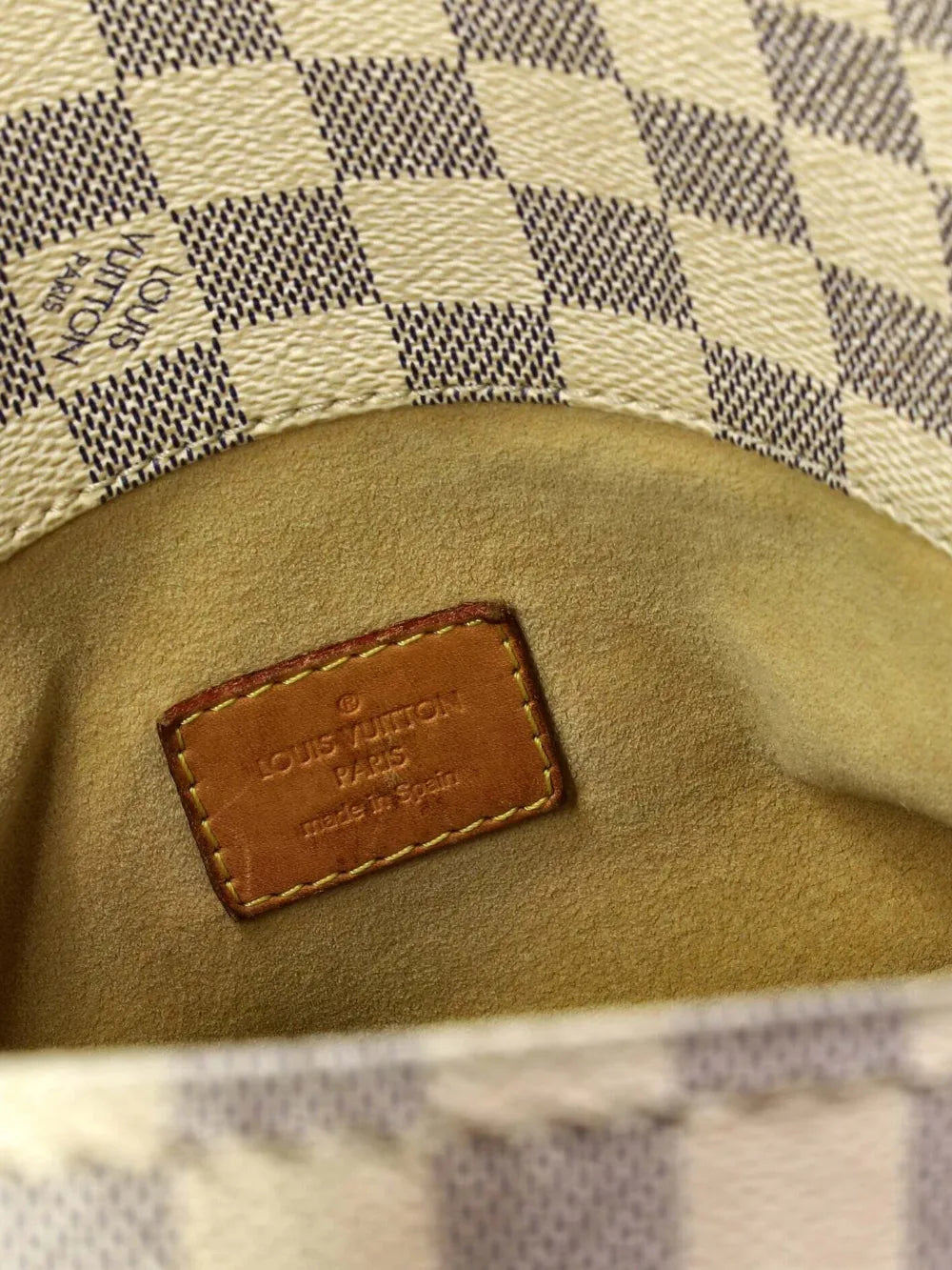 Louis Vuitton Pre Owned Artsy Handbag Damier Mm Hobo Bag