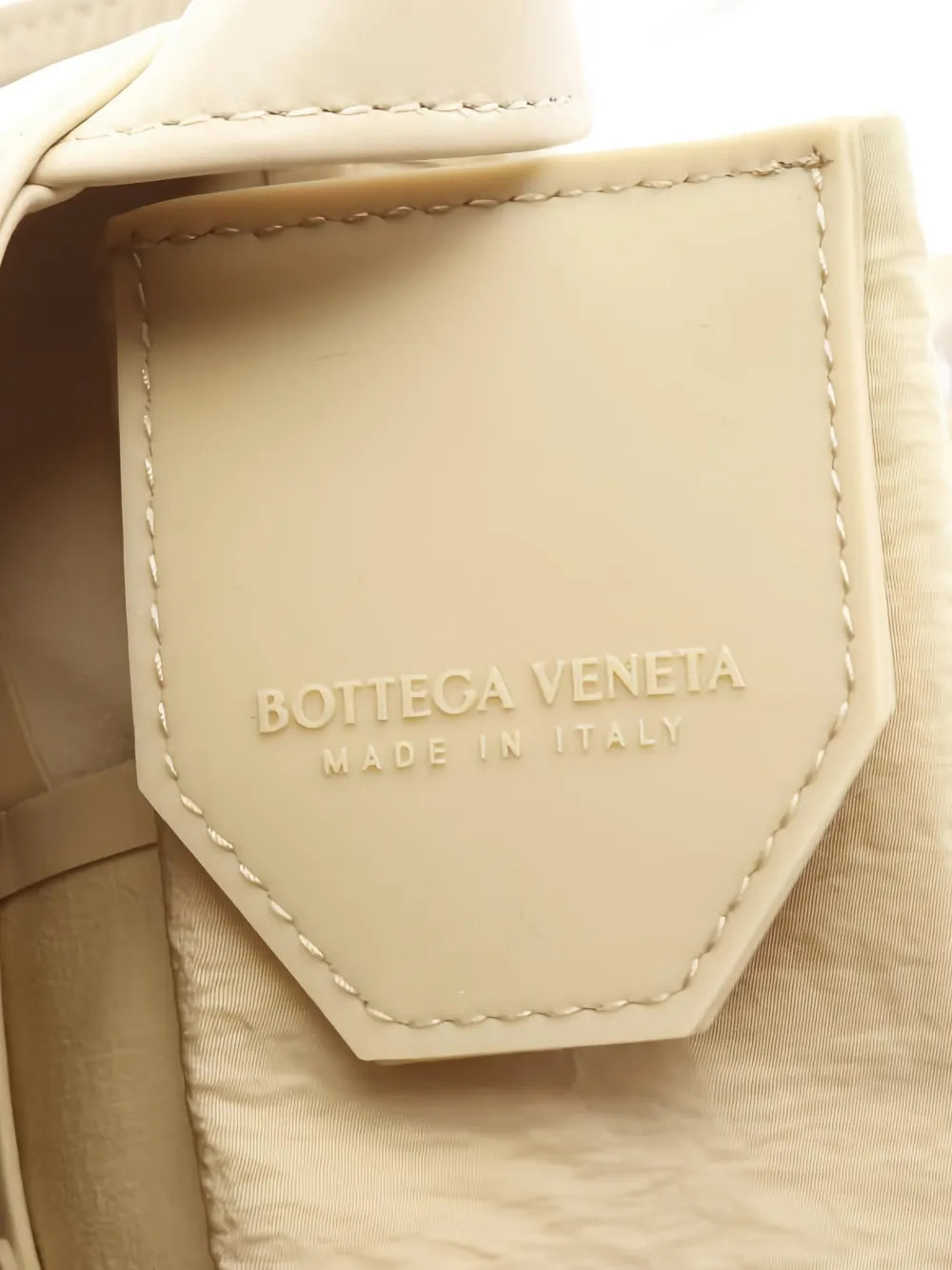 Bottega Veneta Pre Owned 2010S Mini Candy Cassette Leather Shoulder Bag