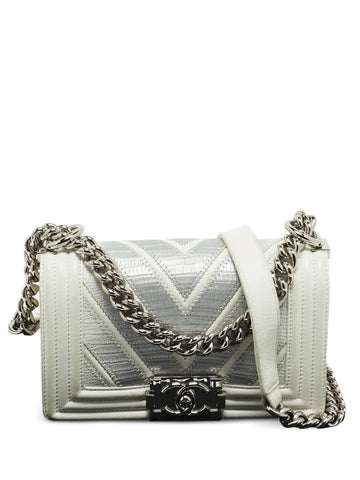 Chanel Pre Owned 2016 2017 Boy Channel Chevron Stitching Leather Shoulder Bag