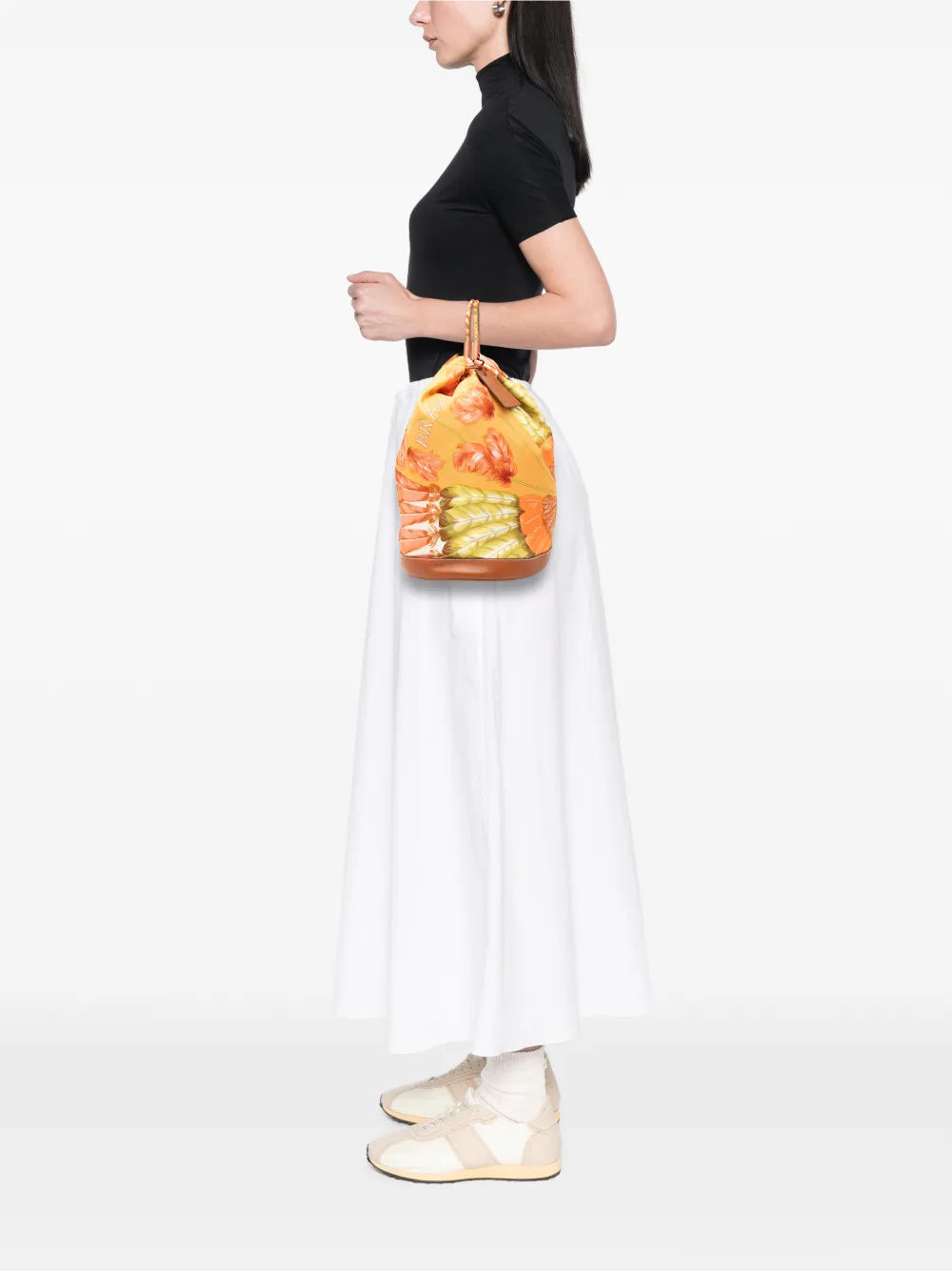 Hermes Pre Owned 2014 Silk Flamingo Party Sac Soie Cool 22 Bucket Bag