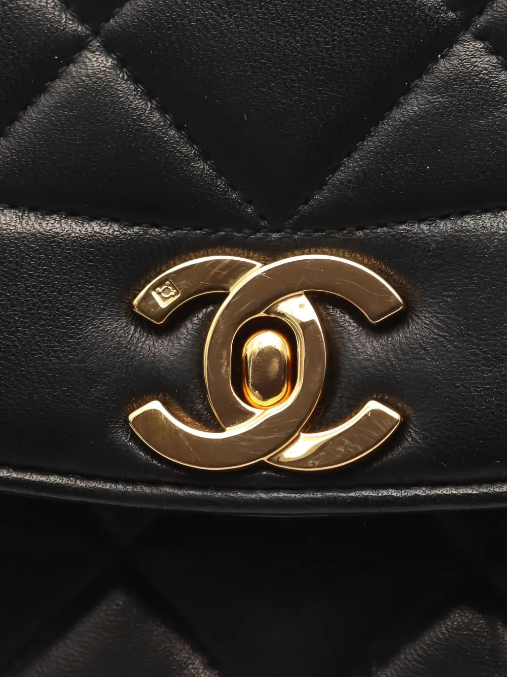 Chanel Pre Owned Diana Flap Matelasse Quilting Chain Strap Shoulder Bag