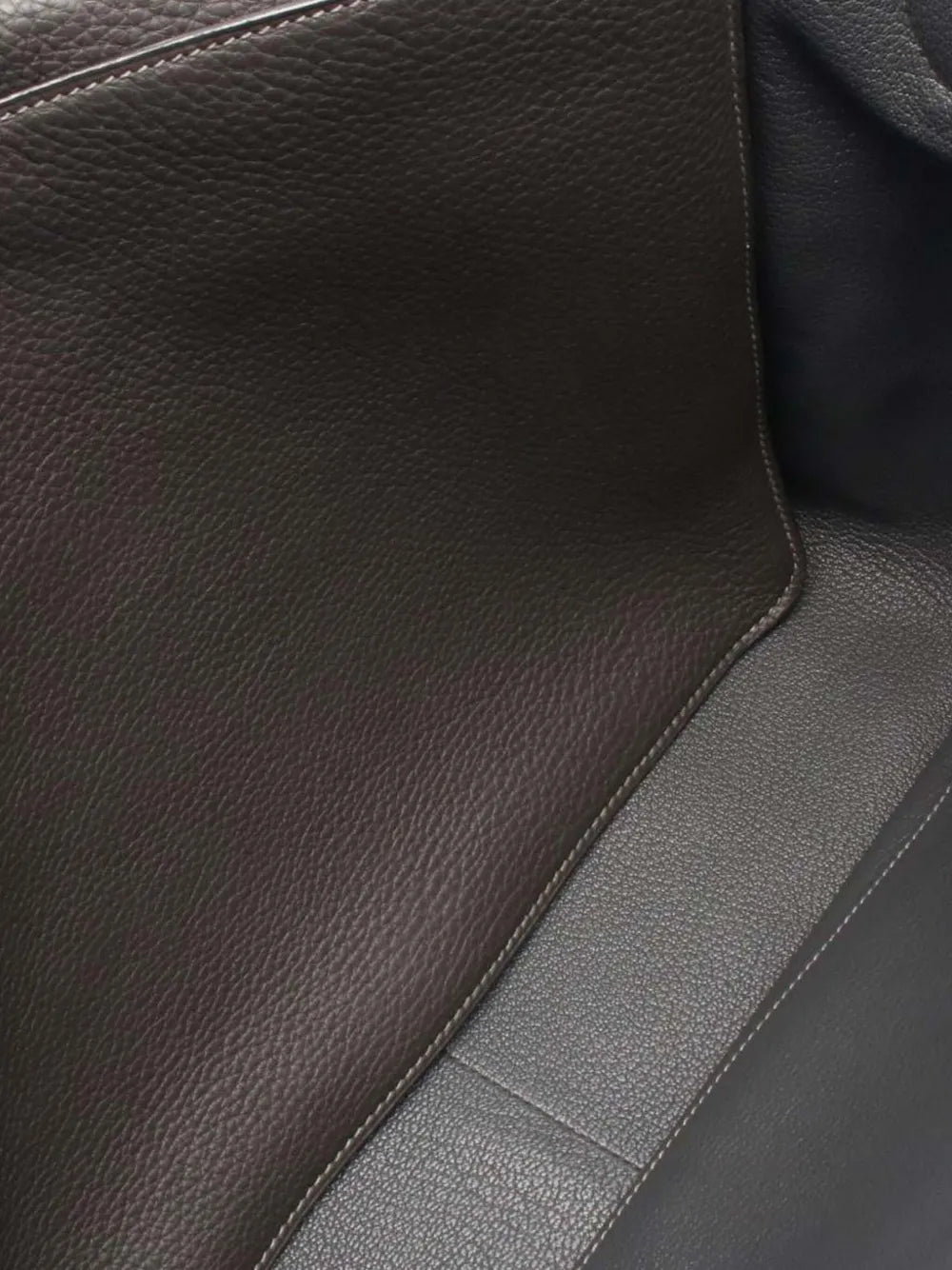 Hermes Pre Owned 2004 Taurillon Clemence Steve Caporal 35 Shoulder Bag