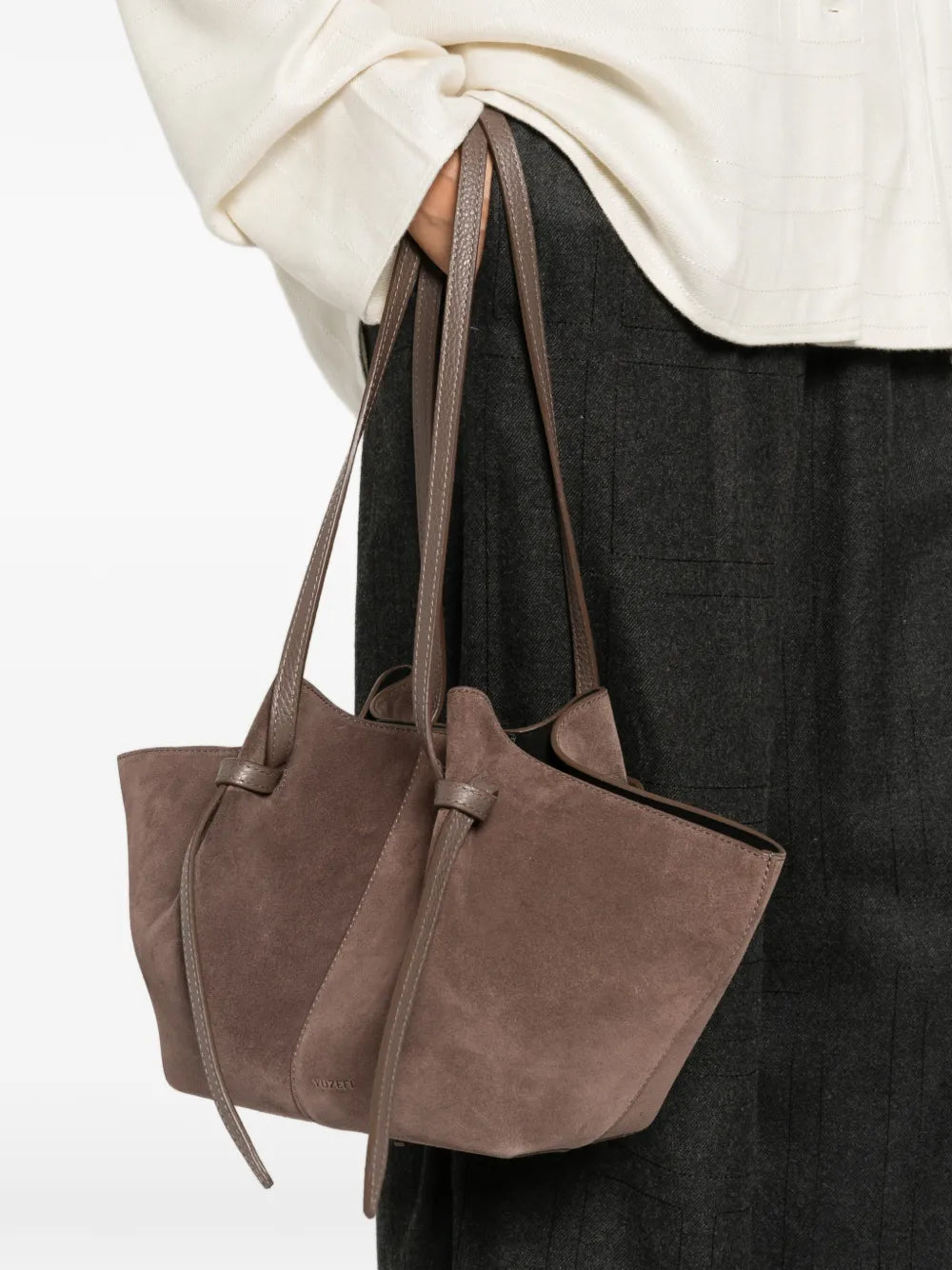 Yuzefi Mochi Knot Handle Shoulder Bag