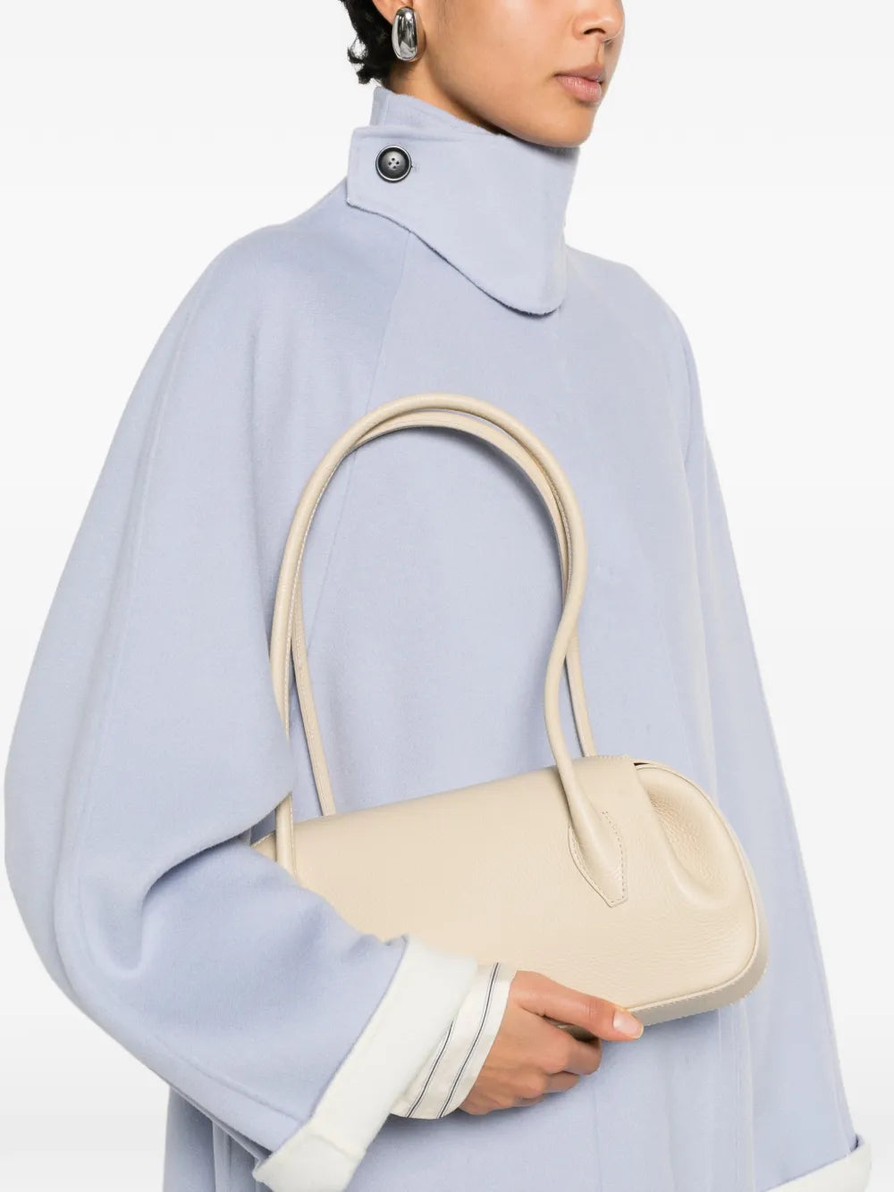 Yuzefi Oyster Shoulder Bag