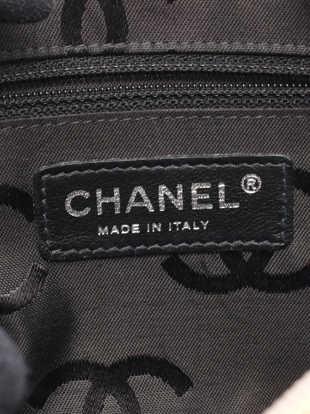 Chanel Pre Owned 2003 2004 Small Lambskin Cambon Ligne Shoulder Bag