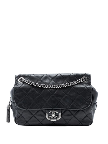 Chanel Pre Owned 2013 2014 Paris Edinburgh Jumbo Quilted Calfskin Coco Sporran Flap Shoulder Bag