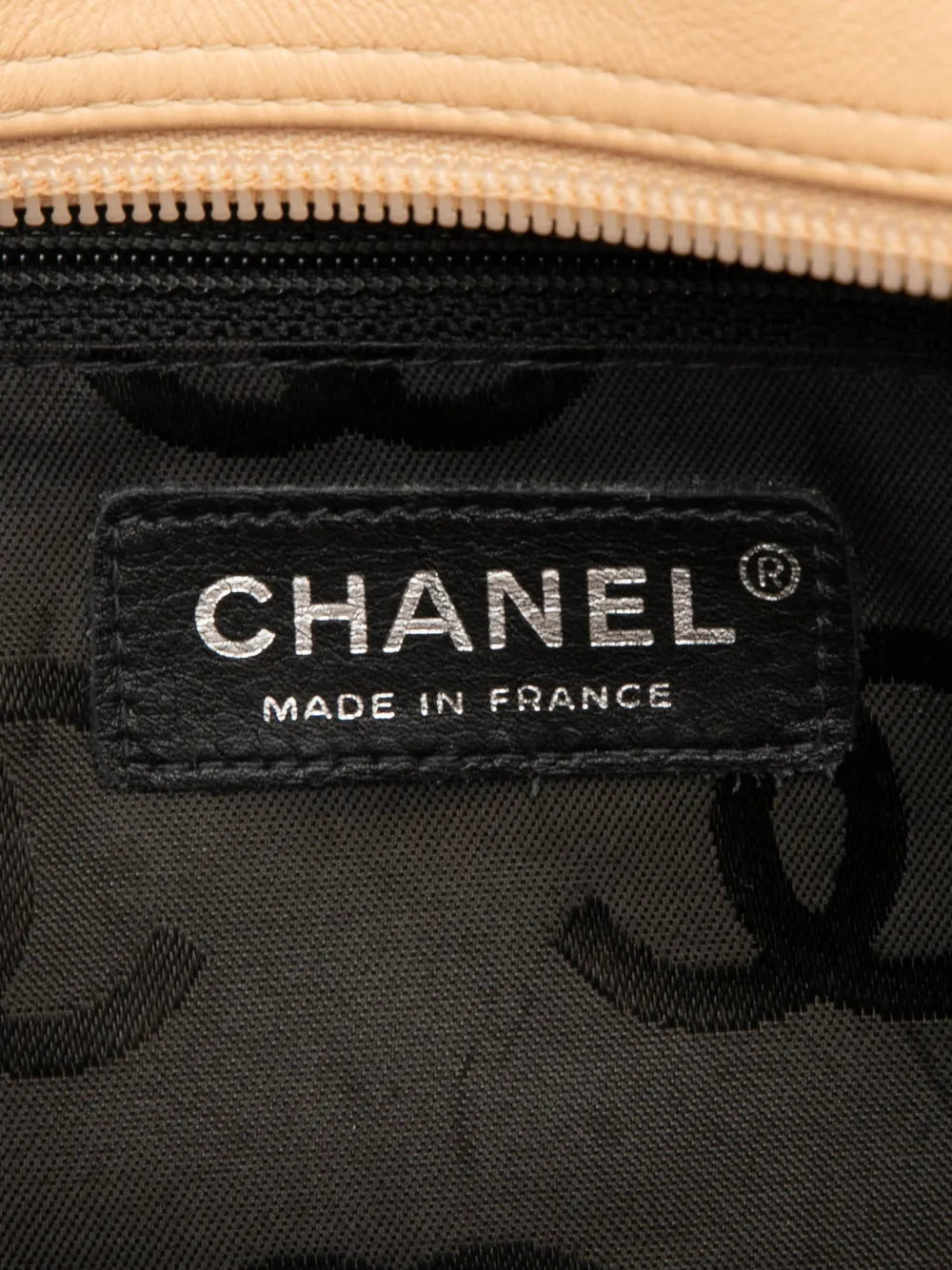 Chanel Pre Owned 2004 2005 Large Quilted Lambskin Cambon Ligne Shoulder Bag