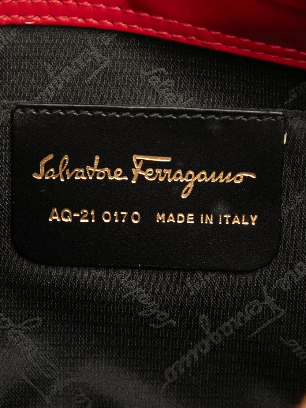 Ferragamo Pre Owned 2010 2025 Gancini Embossed Leather Shoulder Bag