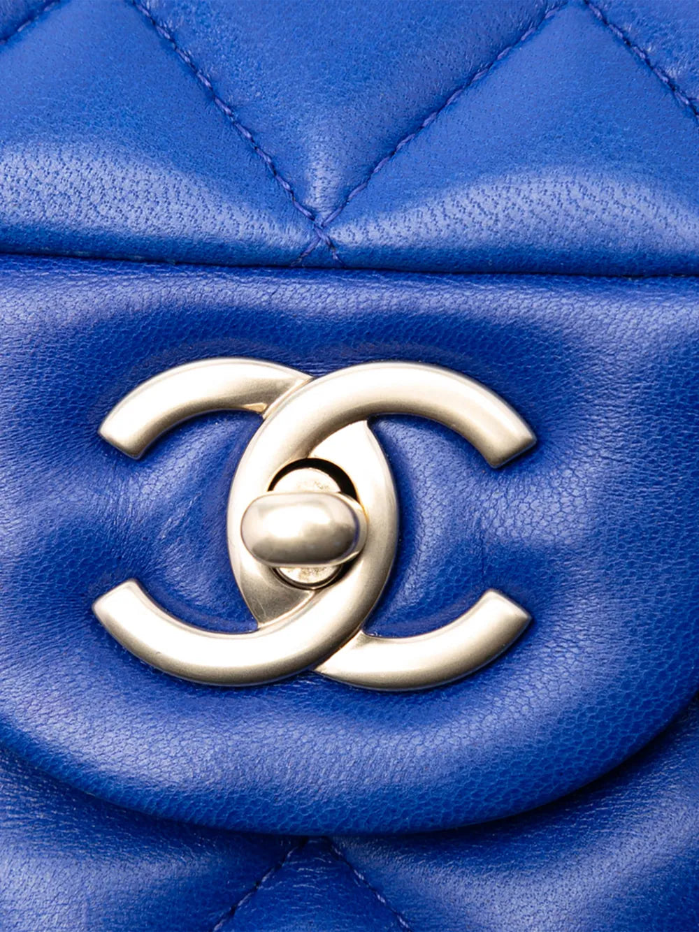 Chanel Pre Owned 2013 2014 Jumbo Classic Lambskin Double Flap Shoulder Bag