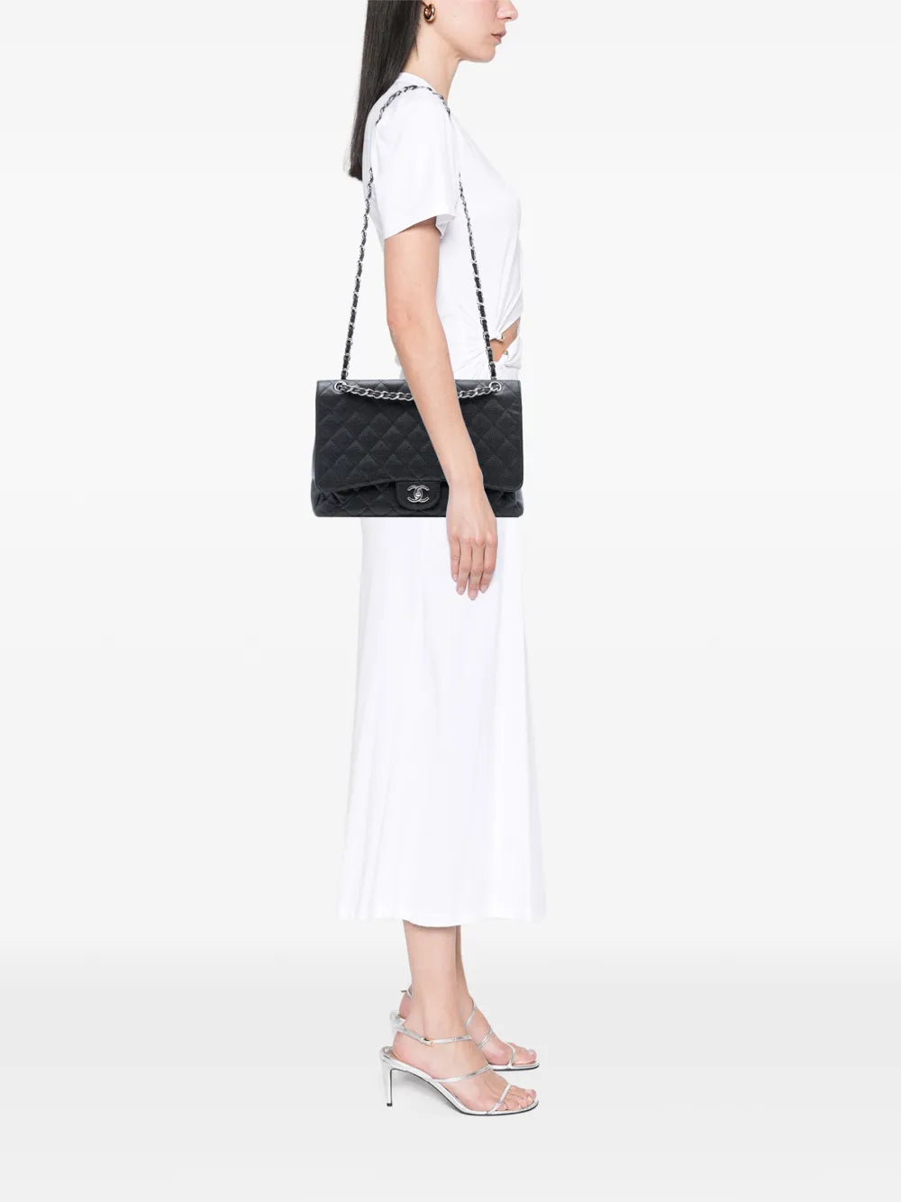 Chanel Pre Owned 2009 2010 Maxi Classic Caviar Single Flap Shoulder Bag