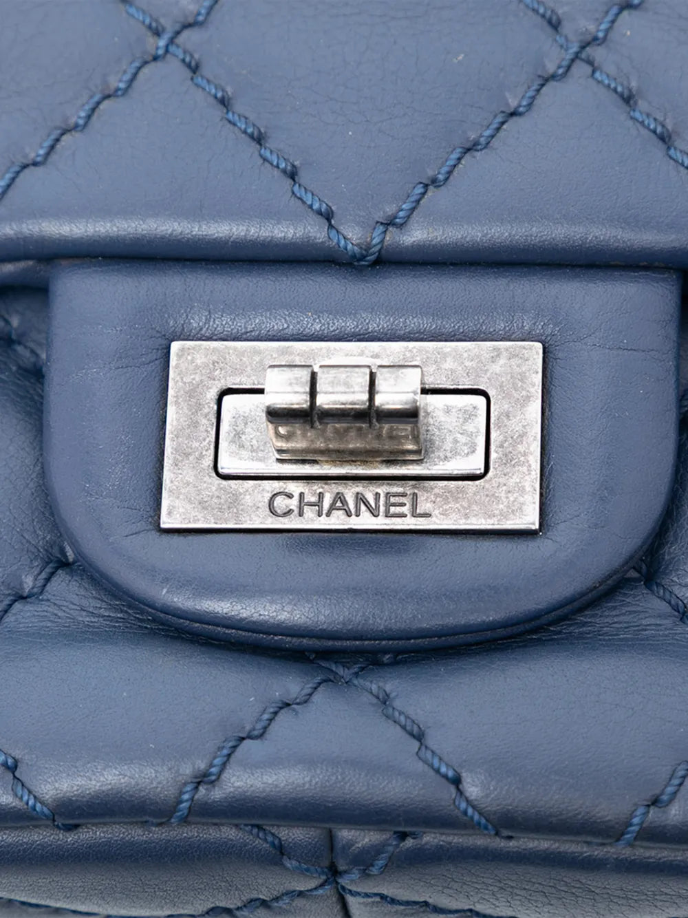 Chanel Pre Owned 2014 Reissue 255 Aged Calfskin Double Flap 226 Shoulder Bag