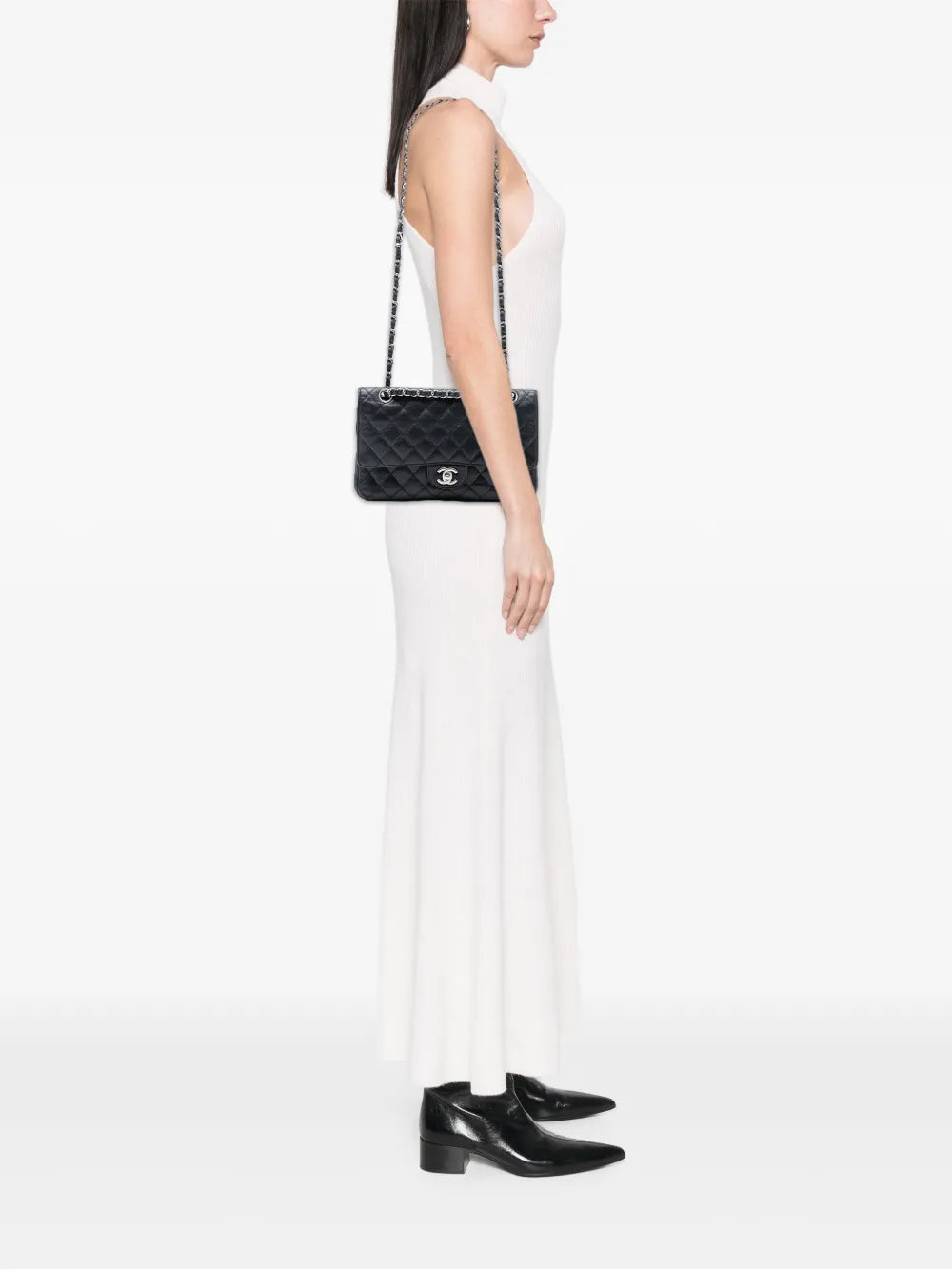 Chanel Pre Owned 2009 2010 Medium Classic Caviar Double Flap Shoulder Bag