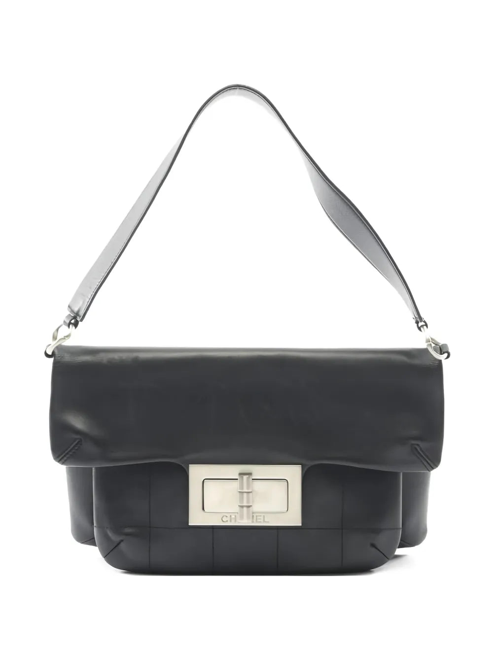 Chanel Pre Owned 2003 2004 Leather Shoulder Bag