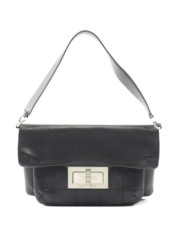 Chanel Pre Owned 2003 2004 Leather Shoulder Bag