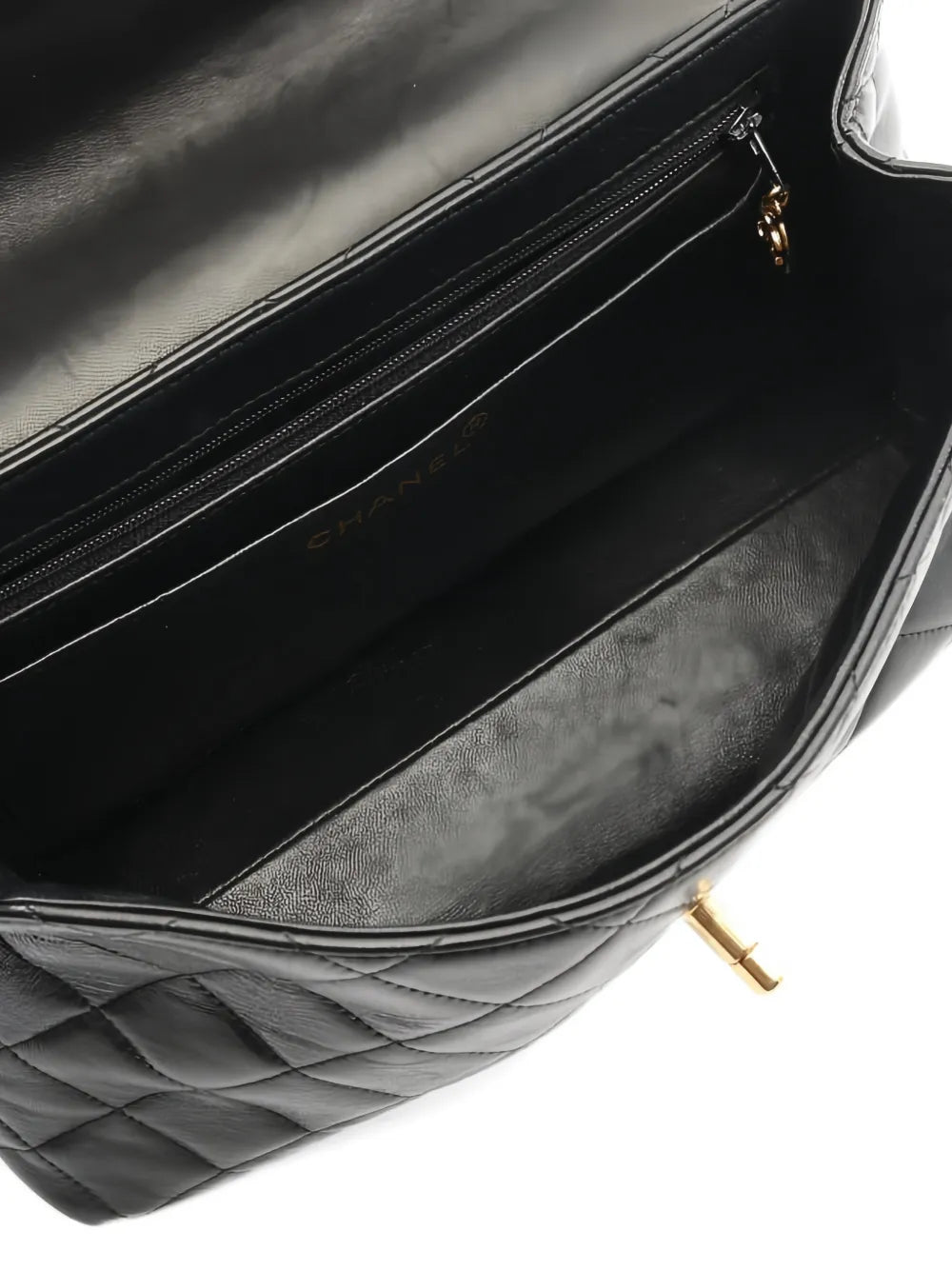 Chanel Pre Owned 1994 1996 Matelasse Leather Shoulder Bag