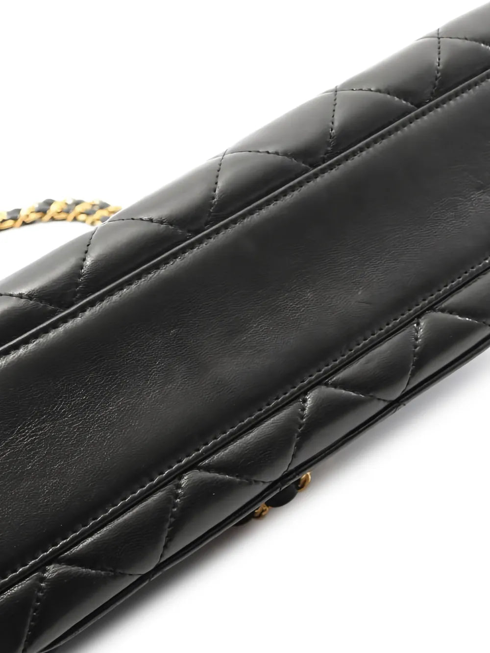 Chanel Pre Owned 1994 1996 Matelasse Leather Shoulder Bag