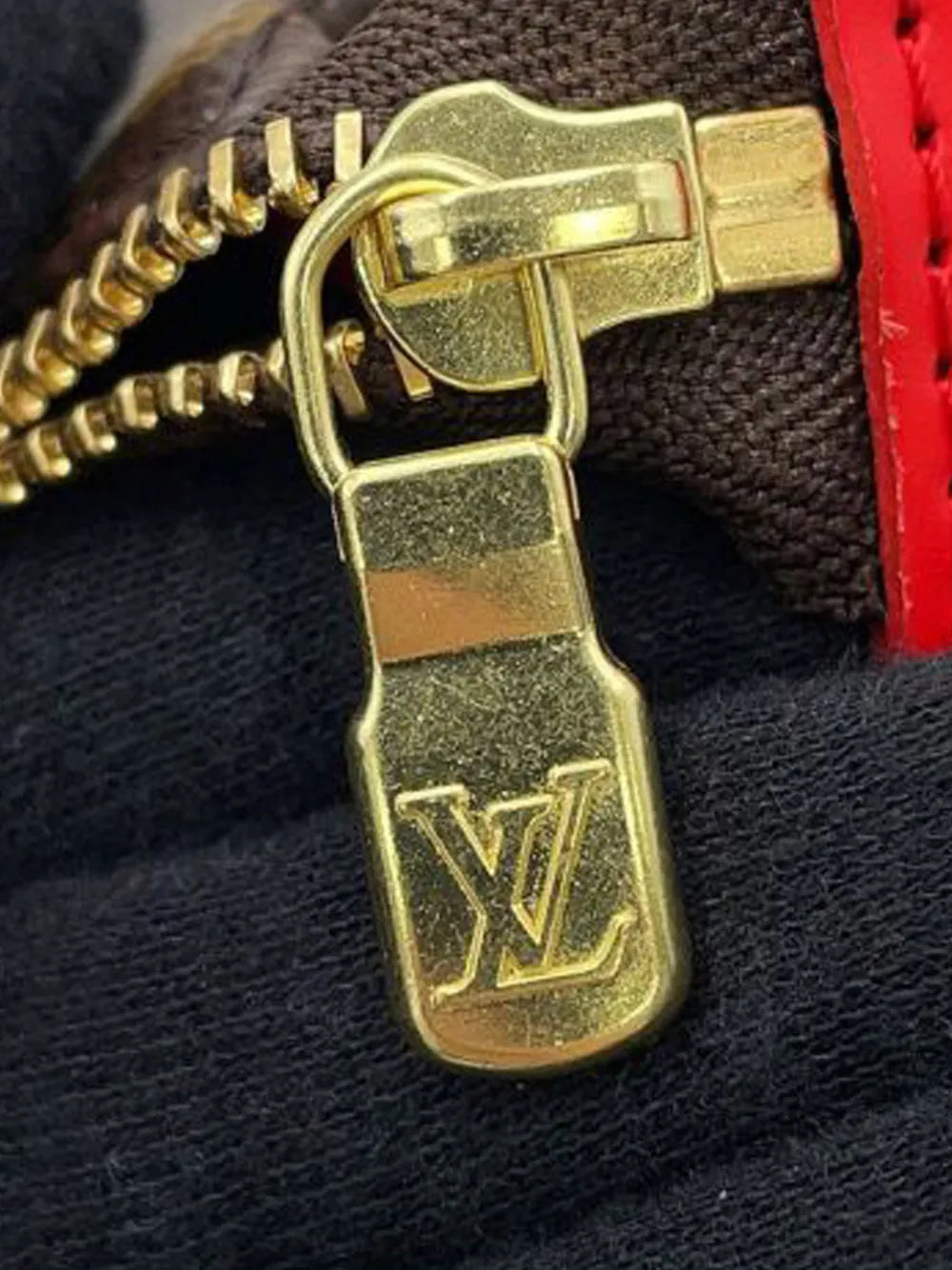 Louis Vuitton Pre Owned 2020 Monogram Vivienne Christmas Mini Pochette Accessoires Shoulder Bag