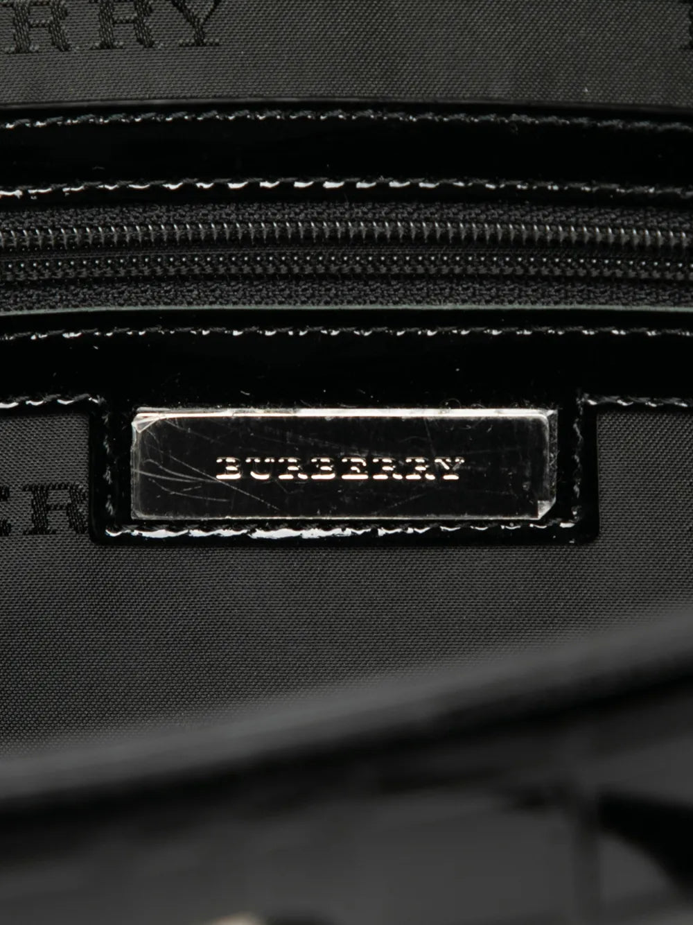 Burberry Pre Owned 2000 2017 House Check Embossed Patent Shoulder Bag