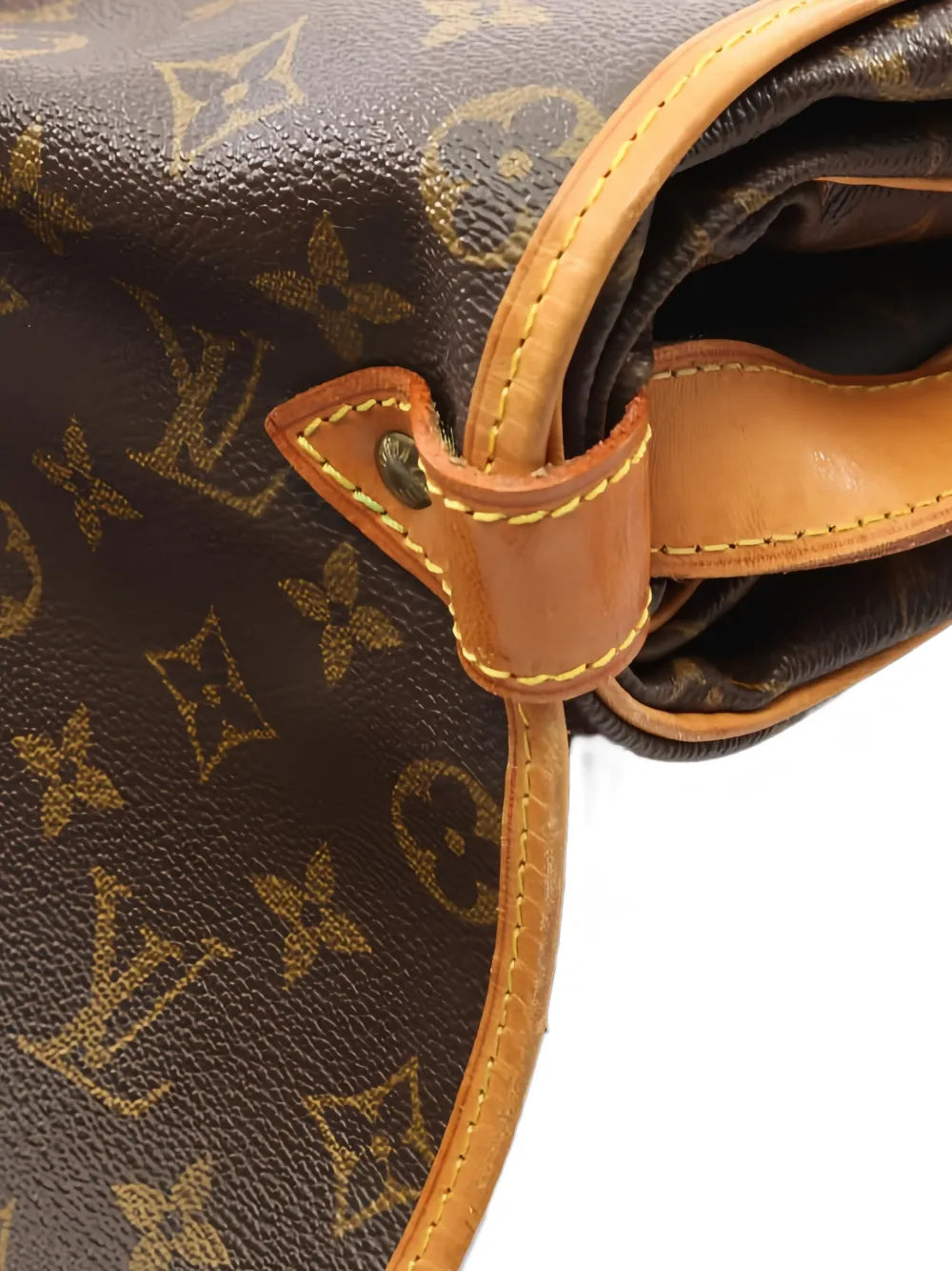 Louis Vuitton Pre Owned 1990 35 Saumur Monogram Shoulder Bag