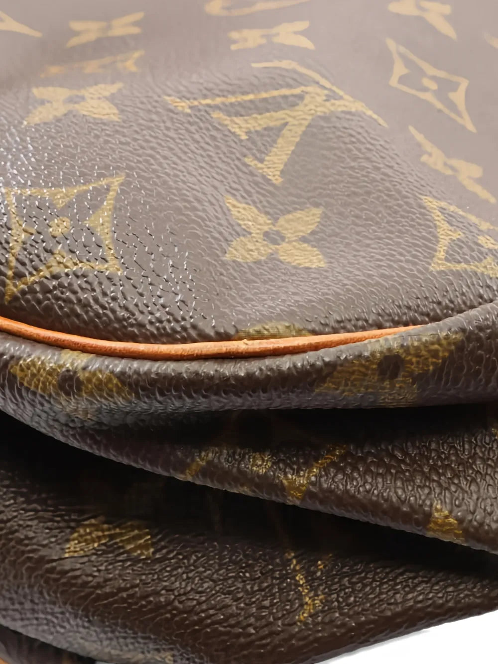Louis Vuitton Pre Owned 1990 35 Saumur Monogram Shoulder Bag