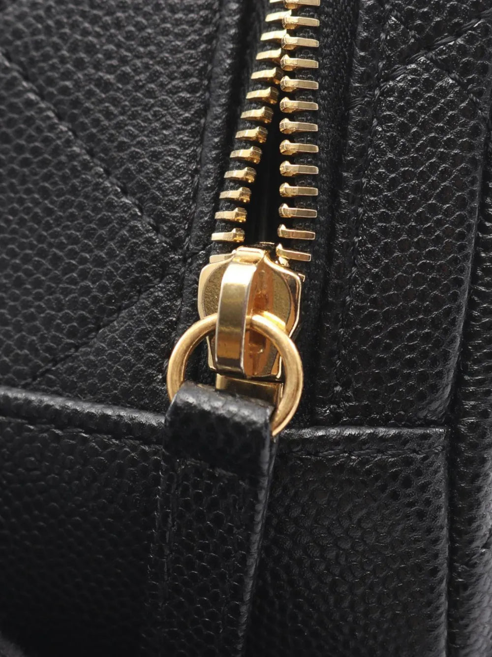 Chanel Pre Owned 2021 2026 Medium Caviar Cc Top Handle Vanity Case Shoulder Bag