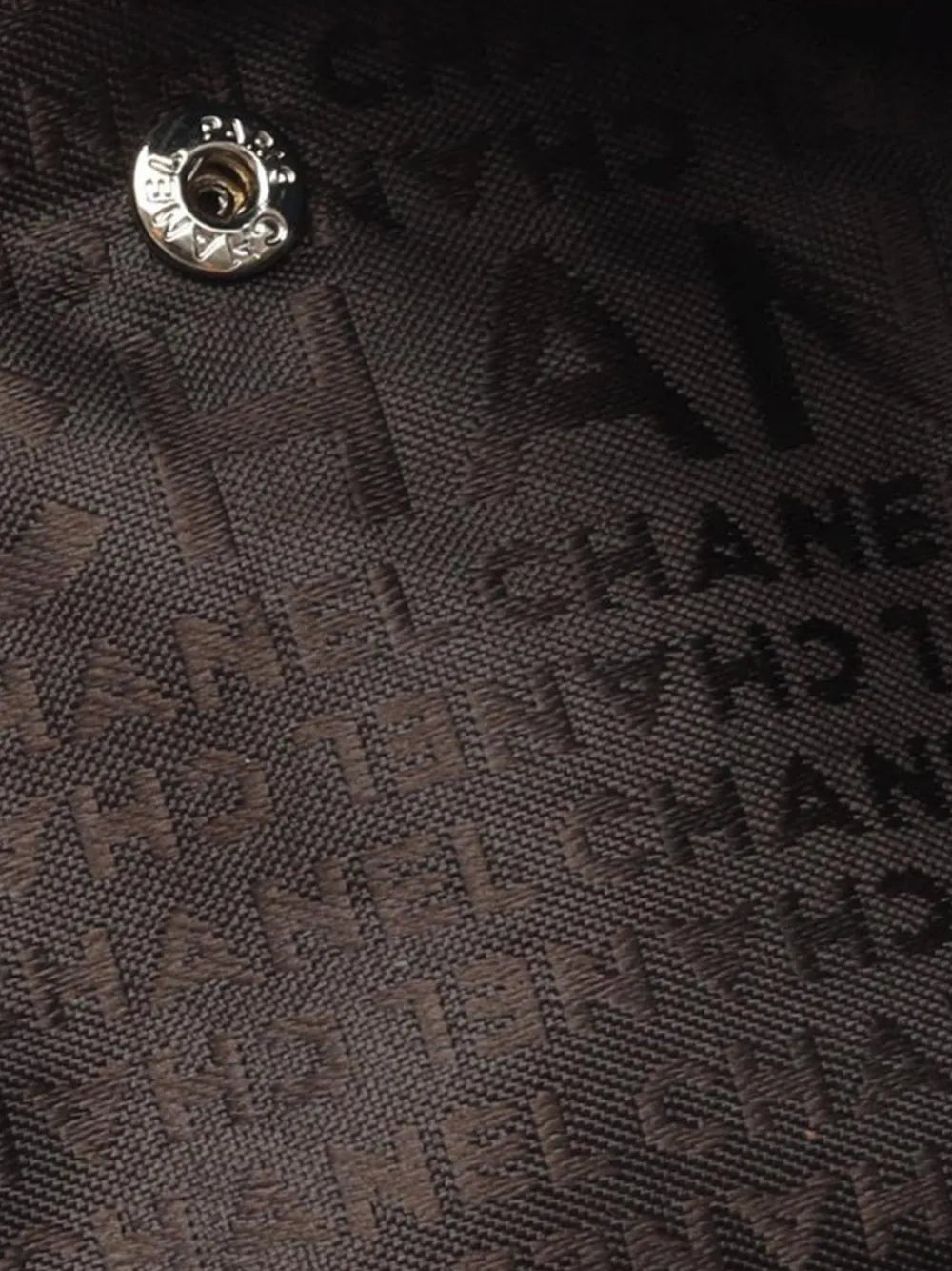 Chanel Pre Owned 2004 2005 Caviar Chocolate Bar Shoulder Bag